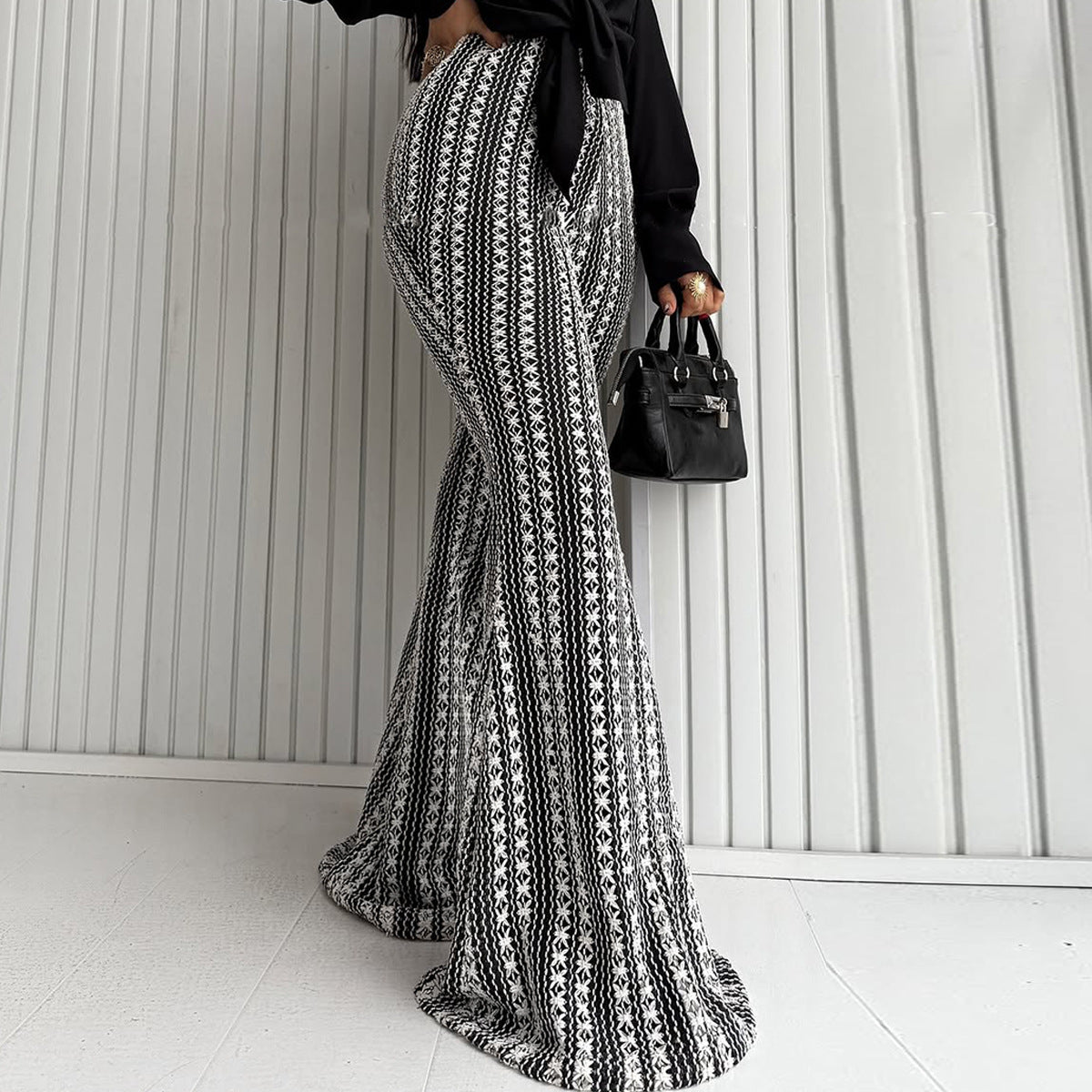 Slim-fit Striped Mid-rise Stretch Flare Pants In European And American Style